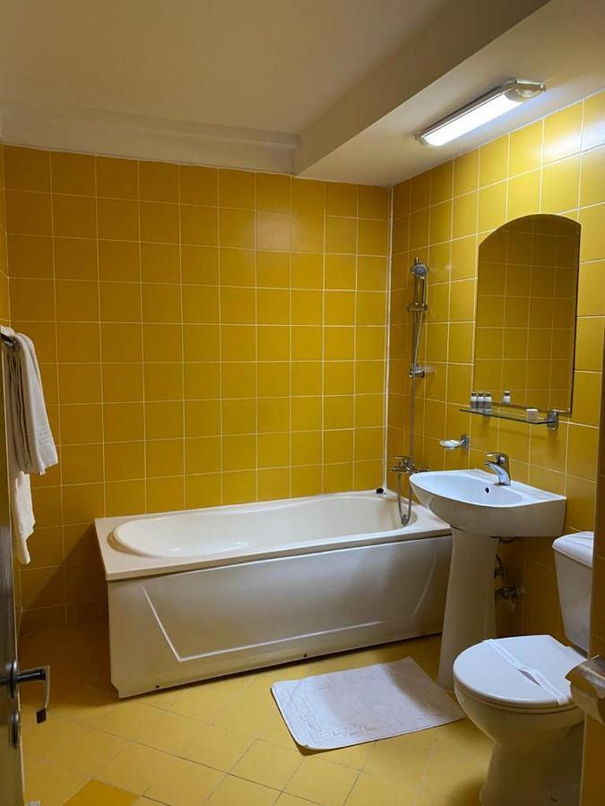 Hotel Miraj - Restaurant & Sauna & Biliard Poiana Brasov Exterior photo